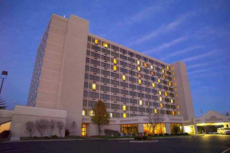 Doubletree By Hilton St. Louis At Westport Hotel Maryland Heights Buitenkant foto