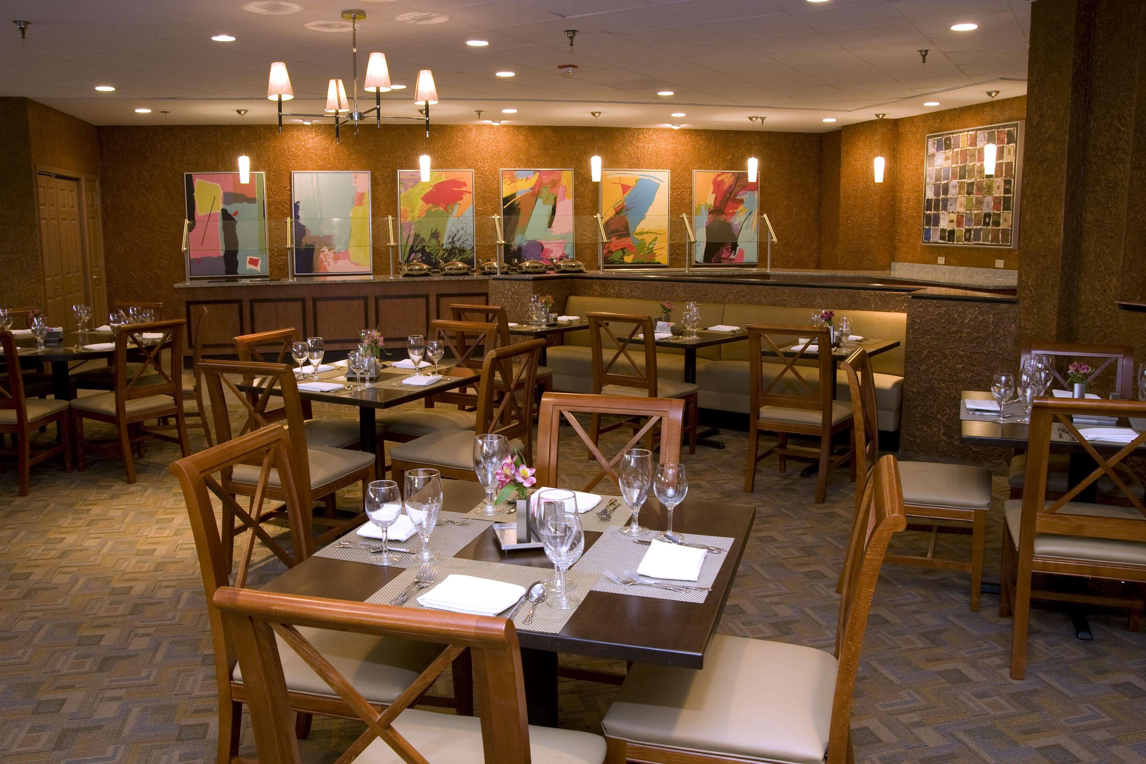 Doubletree By Hilton St. Louis At Westport Hotel Maryland Heights Restaurant foto