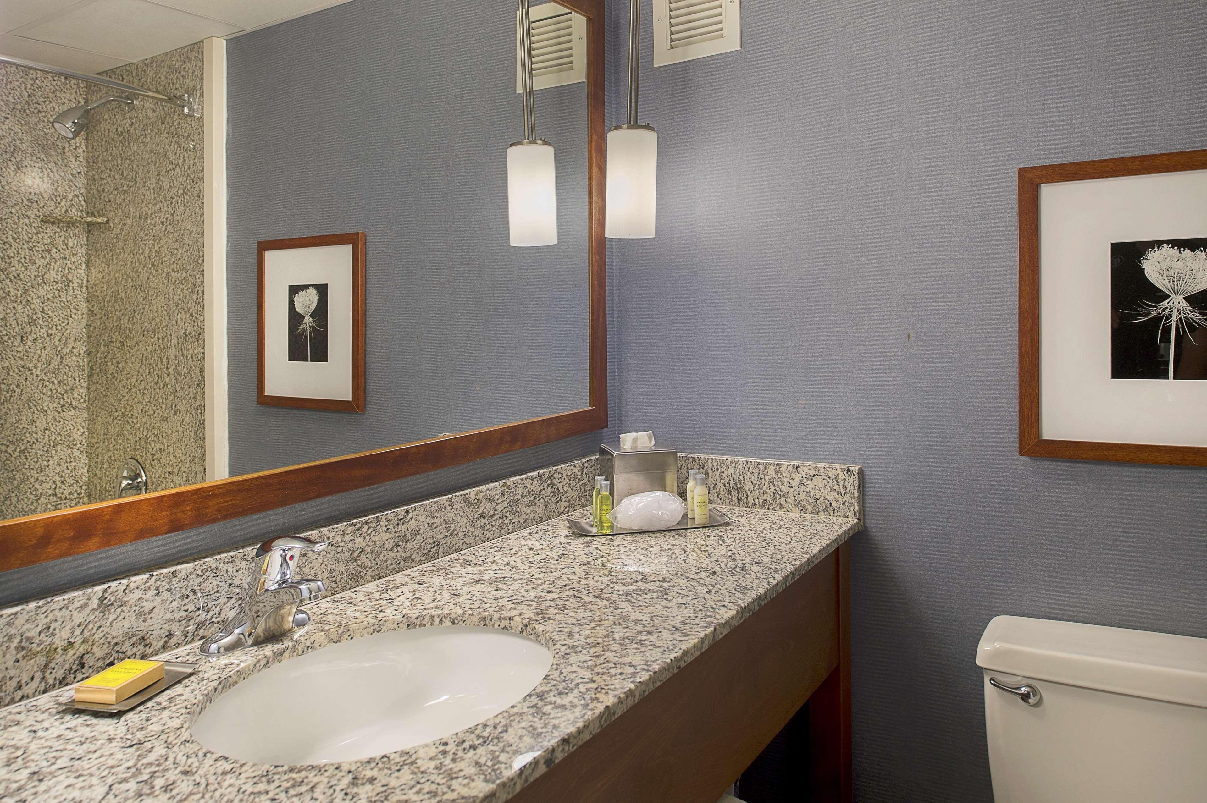 Doubletree By Hilton St. Louis At Westport Hotel Maryland Heights Buitenkant foto