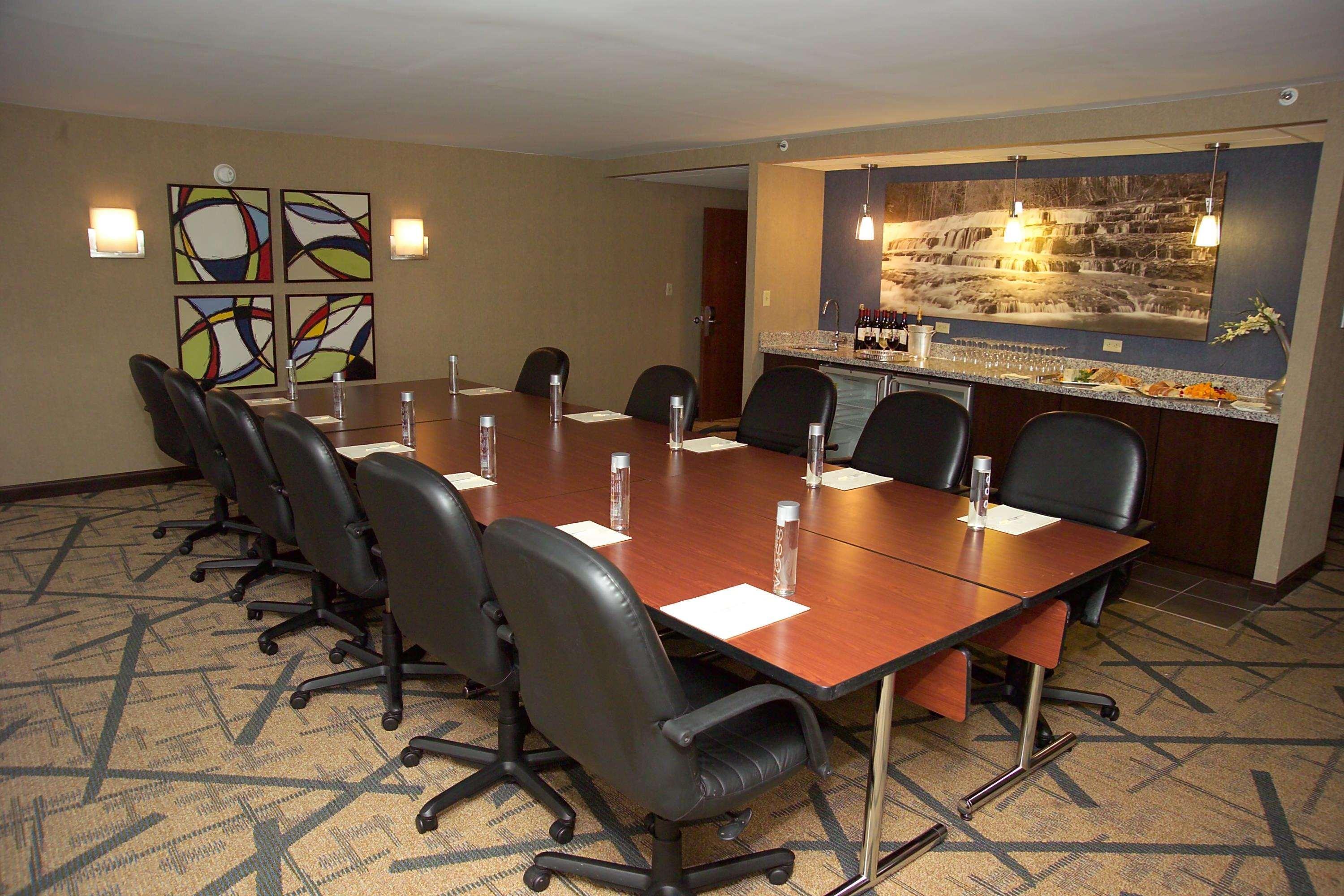 Doubletree By Hilton St. Louis At Westport Hotel Maryland Heights Buitenkant foto