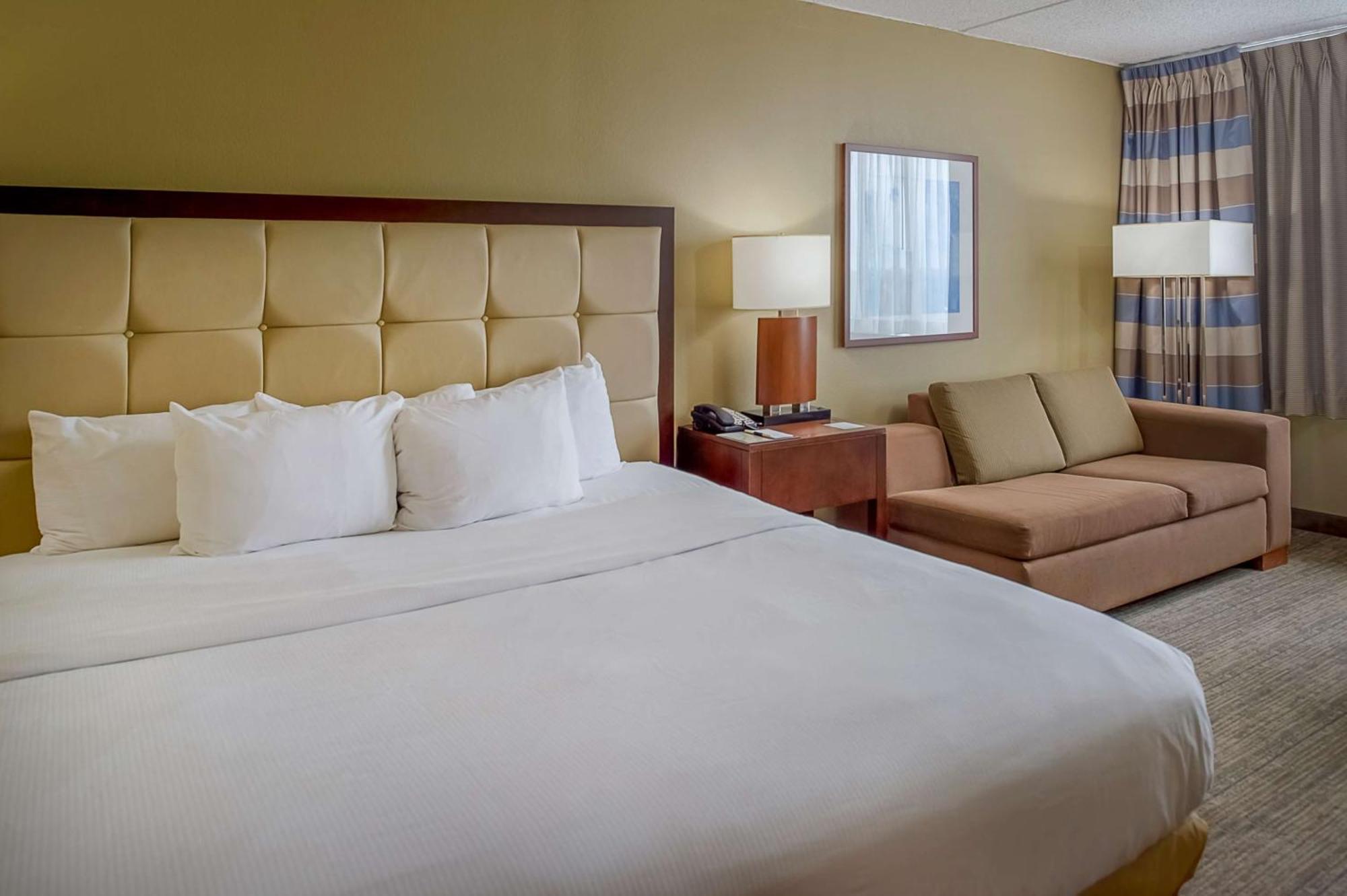 Doubletree By Hilton St. Louis At Westport Hotel Maryland Heights Buitenkant foto