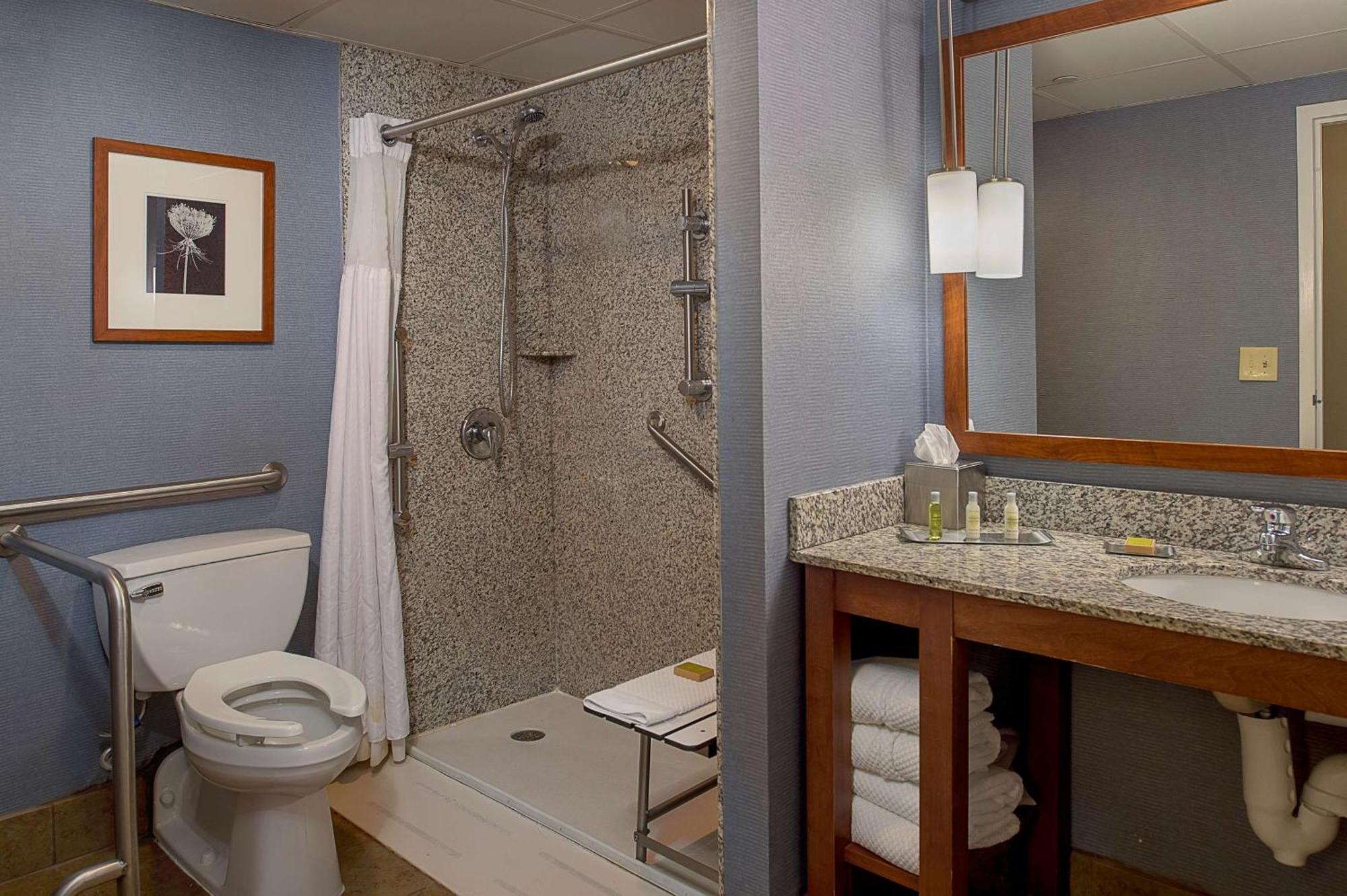 Doubletree By Hilton St. Louis At Westport Hotel Maryland Heights Buitenkant foto